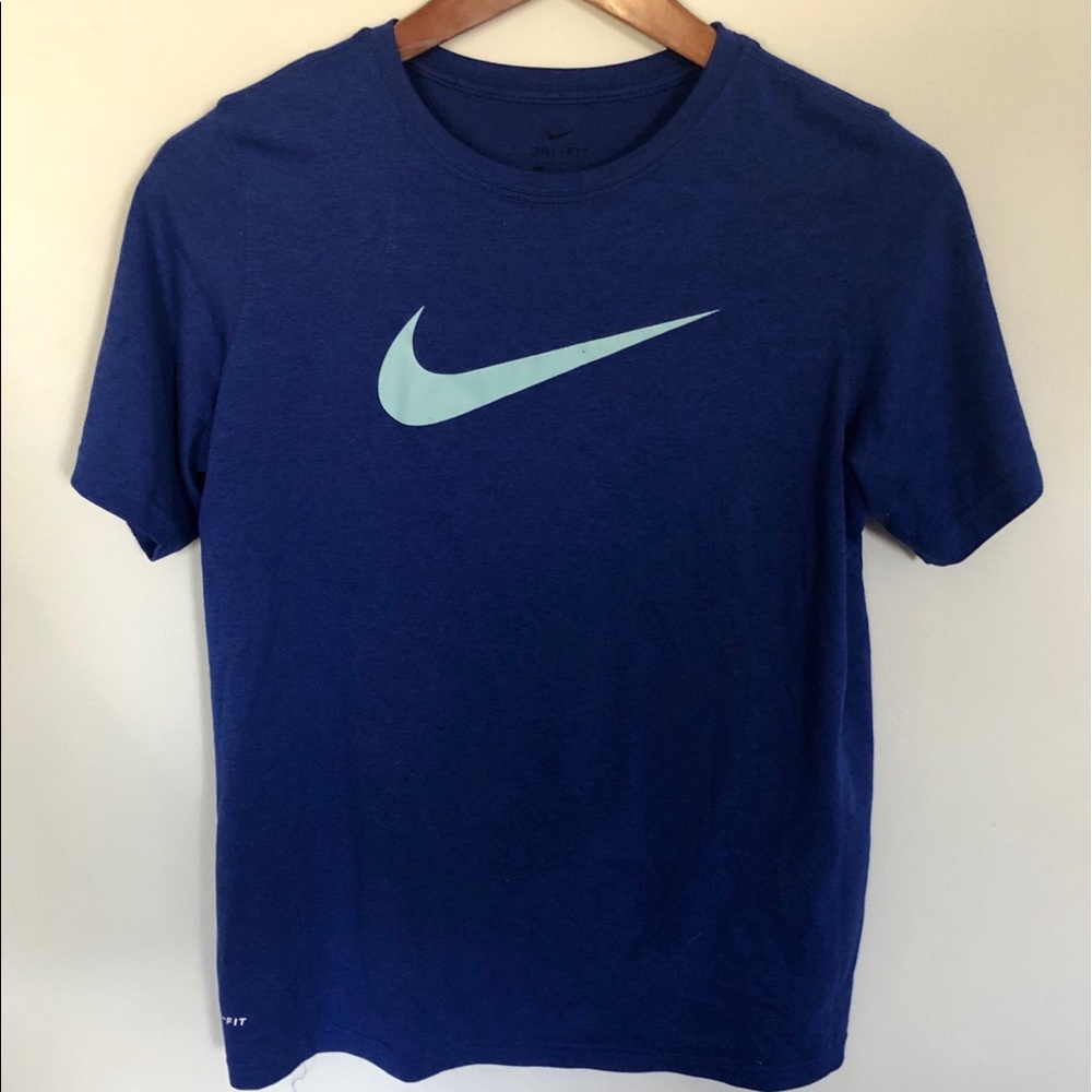 Nike t-shirt